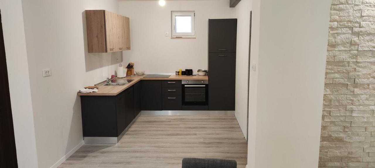 Ferienwohnung Milwe Ražanac Exterior foto