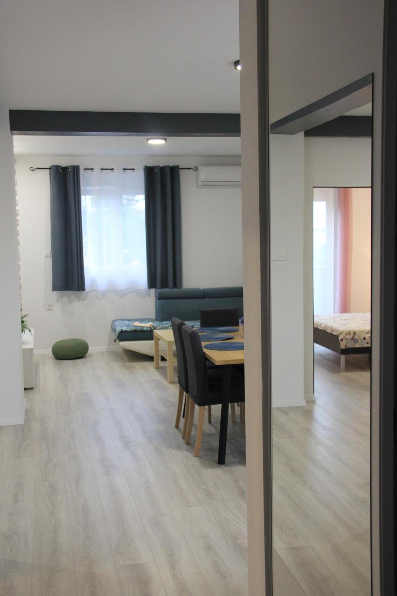Ferienwohnung Milwe Ražanac Exterior foto